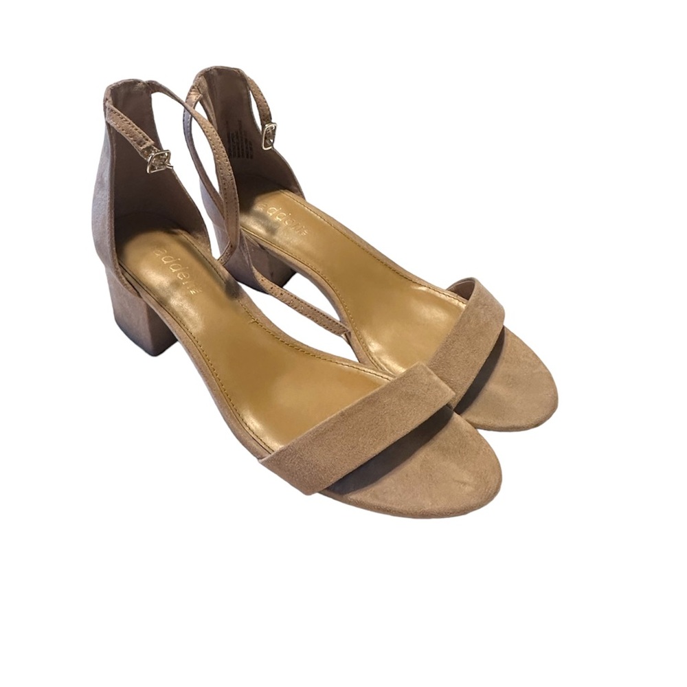 Madden NYC Tan Chunky Heels SIZE 8 1/2